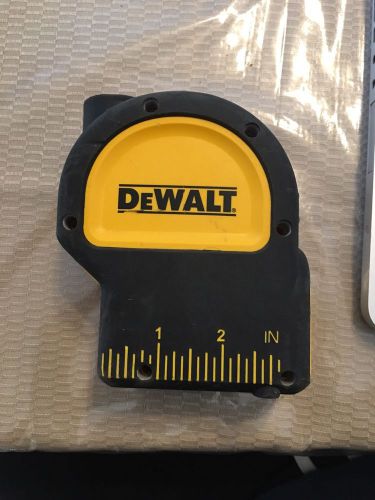 DeWalt Laser Level Plumb Bob W/ CASE DW082 Self Leveling Laser Line. 1/Purchase