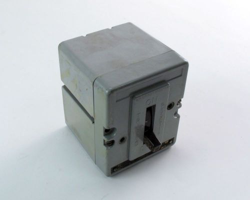 Navy ETN-1042 Air Circuit Breaker Type A50 - 500 AC, 250 DC