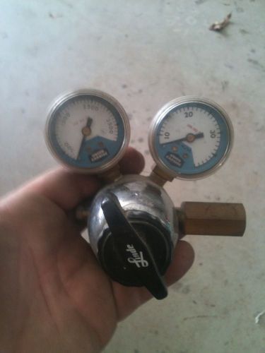 Welder Gas Regulator, Union Carbide regulator