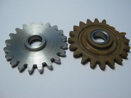 1 new suzuki gear for the oil pump idle 986 * new gear in steel* 16321 - 29foo for sale