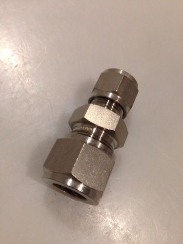 Hoke Gyrolok 1/2&#034; - 3/8&#034; Stainless 316 Reducing Union Tube 8RU6316 Compression