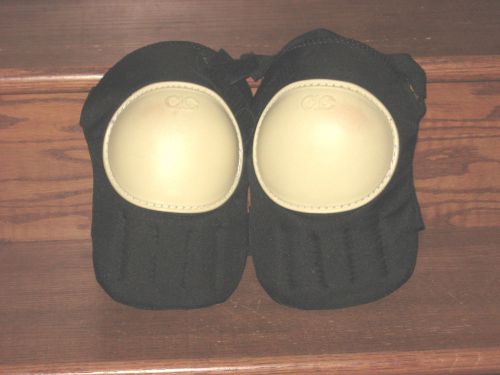 CLC CUSTOM LEATHERCRAFT KNEEPADS CUSHIONED, ADJUSTABLE