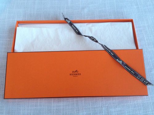 HERMES PARIS EMPTY GIFT BOX 14&#034; x 5&#034; x 1&#034; with Ribbon