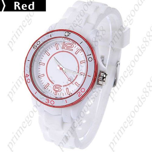 Stylish Unisex Quartz Wrist watch with Silicone Band in Red Free Shipping