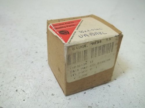 FISHER 11B1040XX12 PRESSURE GAUGE 0-30 PSI *NEW IN A BOX*