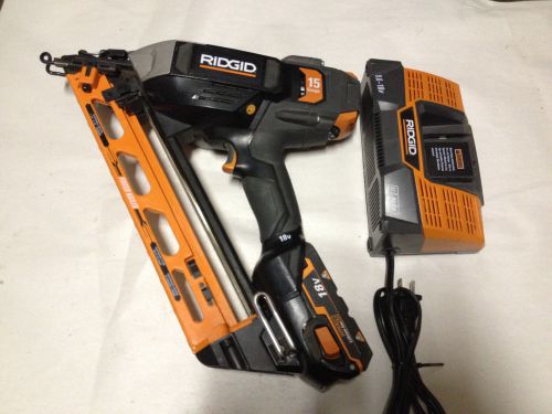 RIDGID R250AF18 18-Volt Cordless 15-Gauge Angled Finish Nailer Kit