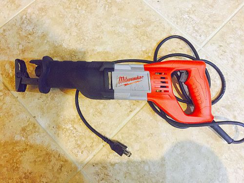 Milwaukee 6519-30 Sawzall Recriproacting Saw 12A 120V  USED TWICE!!