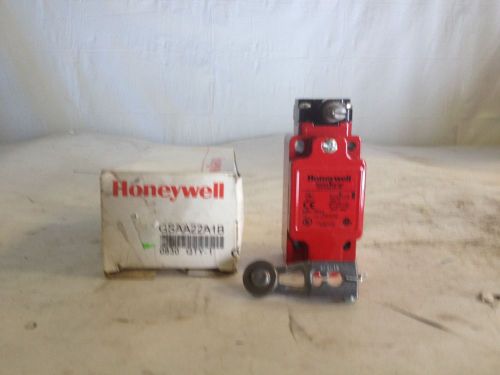 HONEYWELL MICRO SWITCH GSAA22A 1B                 (15 avable)