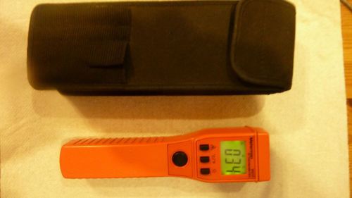 Infrared thermometer has laser pointer for accurate targeting. meterman ir610 for sale