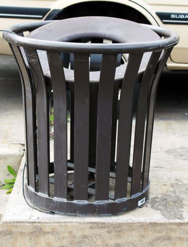 Rubbermaid FGMT32 Americana Series Open-Top Black Round Steel Waste Receptacle