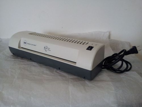 GBC 9&#034; Creative Laminator