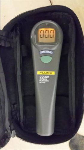 Fluke CO-220 Carbon Monoxide Meter Excellent Condition