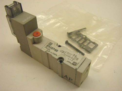 Smc syj3740 valve 4/5 port solenoid 24vdc   bx57 for sale