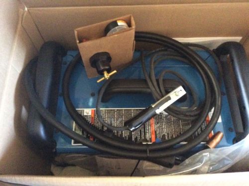 Miller Millermatic 190 MIG Welder with Auto-Set (907613)