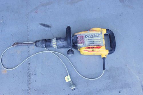 Dewalt d25901k 10kg sds max demolition jack hammer w/ shocks®, case &amp; 9 moils for sale