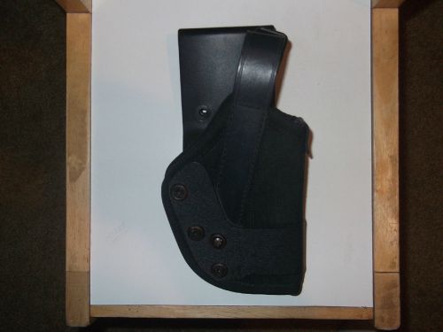 Uncle Mike&#039;s Law Enforcement Dual Retention Jacket Slot Holster Sz 8 Used RH