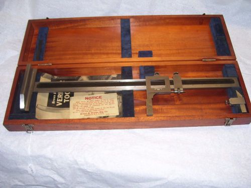 Height Gauge, Brown &amp; Sharpe 18&#034; No. 585 Height Gage &amp; Wooden Storage Box, USA