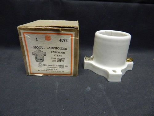 NEW BRYANT Mogul Lamp Holder 1500W 250V - Porcelain Cleat Mount - #4073