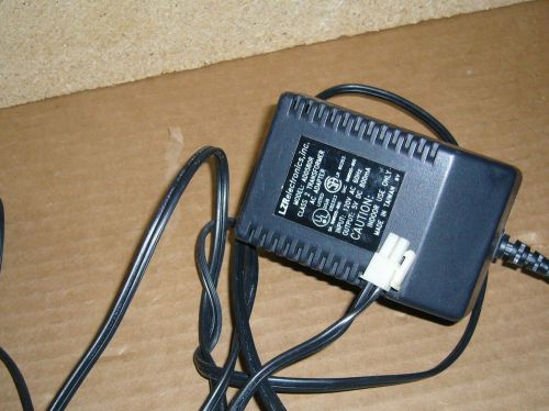 Power Supply LZR AD0580R Input 120 VAC 60Hz Output 5 VDC 800 mA