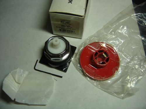 JOSLYN CLARK 100T-PB5R NAED; 24152 HEAVY DUTY RED PUSH BUTTON SW OPERATOR NIB