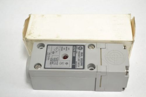 ALLEN BRADLEY 802PR-XAAB1 PROXIMITY LIMIT 0.5A AMP SWITCH SER C 132V-AC B227644