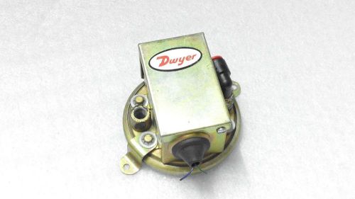 DWYER CAT NO.1910-00 PRESSURE SWITCH