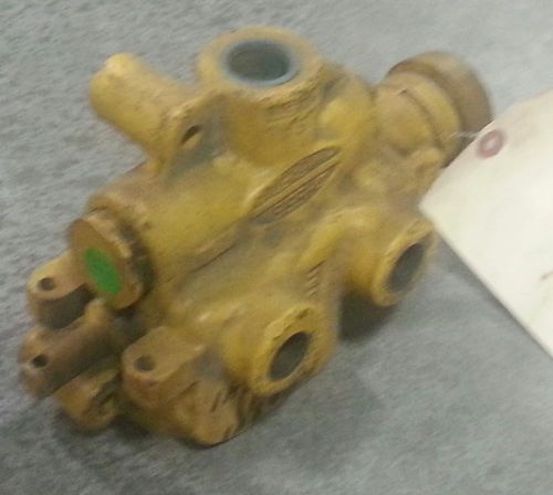 Elgin Pelican &amp; Whitewing Street Sweeper Broom Lift Control Valve 1006841