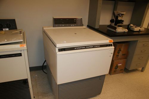 IEC PR-7000M Refridgerated Programmable Centrifuge.  Works Good