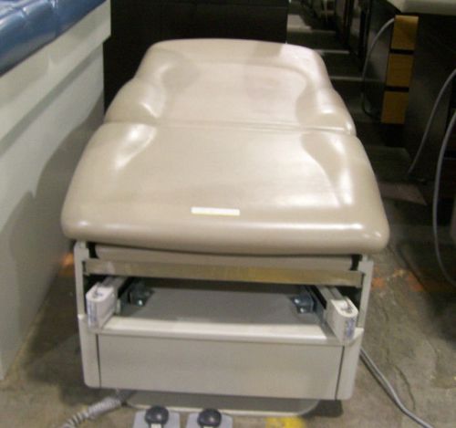 UMF MEDICAL 4040 EXAM TABLE - TAN TOP