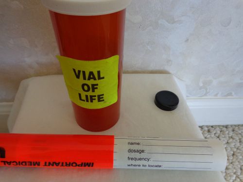 2 CONTAINERS for ELDER ALERT MEDICAL INFORMATION &amp; STICKER (1059)