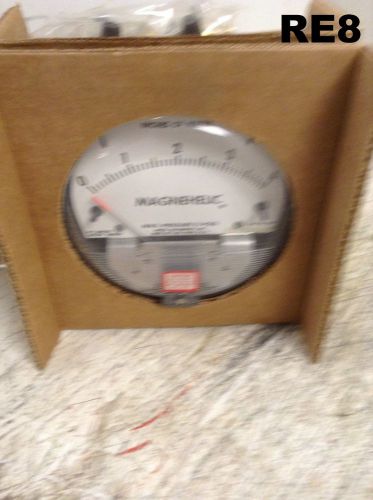 NIB Dwyer Series 2000 Magnehelic Differential Pressure Gage Model 2004 15 PSIG