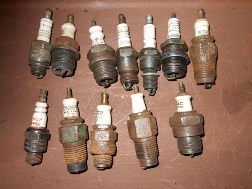 ASSORTMENT OF 12 NICE USABLE VINTAGE SPARK PLUGS HIT MISS ENGINE AUTOMOBILE  !