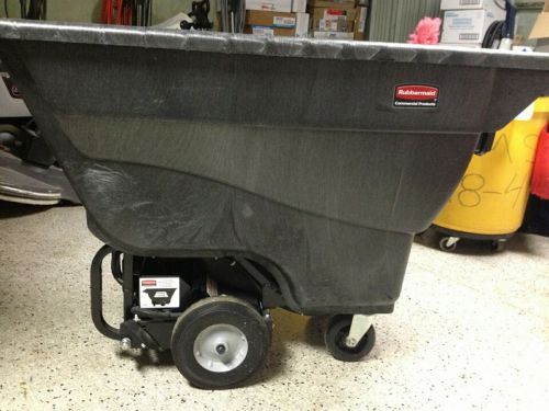 Rubbermaid commercial cleaning motorized tilt truck   brand new for sale