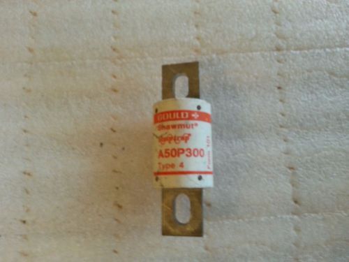 Gould AMP Trap Fuse 300 AMPS 500 VAC A70P500 Type 4 Shawmut