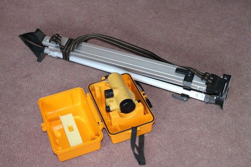 Topcon AT-G6 Automatic Level With Tripod - w/ hard shell box