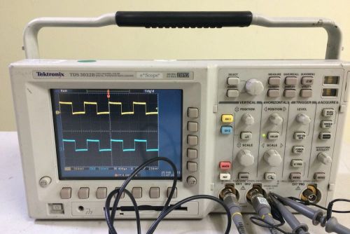 Tektronix TDS3032B 300MHz Bandwidths 2.5GS/s 2CH Oscilloscope