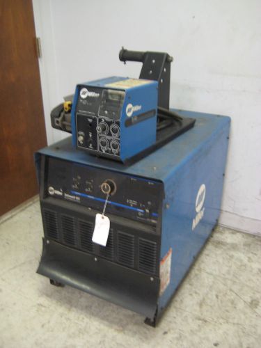 MIller Electric Deltaweld 452 &amp; 4 Drive Roll Feeder