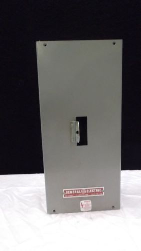 GENERAL ELECTRIC DISTRIBUTION BOXMODEL#  TE100F TYPE 1 ENCLOSURE 100A MAX