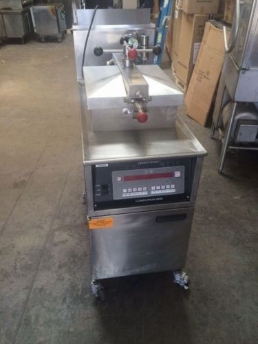 Henny Penny Computron 8000 Pressure Fryer