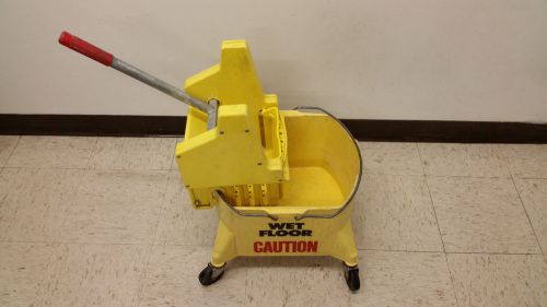 Continental Commercial Heavy Duty Yellow Structolene Mop Bucket w/ Wringer