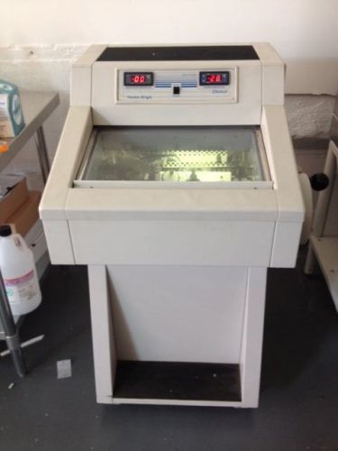 Hacker Bright Clinicut clinical cryostat