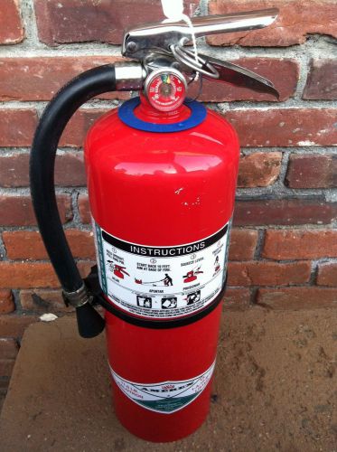 AMEREX 11LB HALOTRON FIRE EXTINGUISHER B397 w/ WALL BRACKET