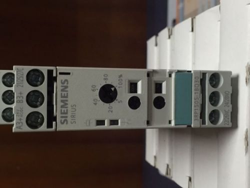 NEW SIEMENS TIME RELAY .5s - 100h RANGE 3RP1505-1BQ30