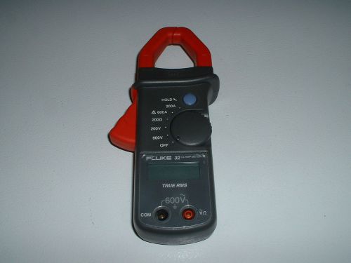 Fluke 32 True RMS AC Clamp Meter, DMM