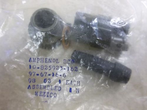 NEW Amphenol 97-67-16-6 BCQ Connector *FREE SHIPPING*