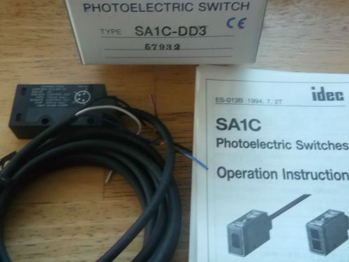 SA1C-DD3 IDEC PHOTOELECTRIC SWITCH - QTY 1 - NEW