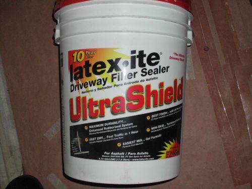 LATEX ITE DRIVEWAY FILLER SEALER ULTRASHIELD 5 GAL 10 YEAR