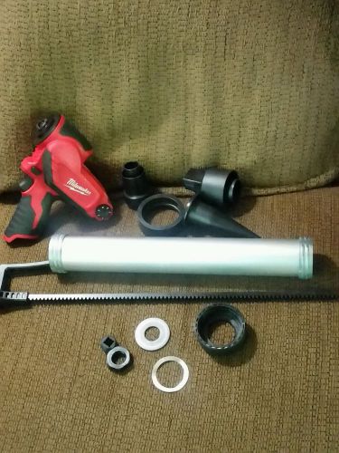 Milwaukee 2442-21 M12 12V 20oz Sausage Style Caulk and Adhesive Gun Kit. PARTS!!