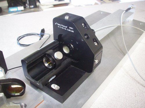 Newport: Fiber Positioner 9091 w/ Agilis Piezo Driven Rotation Stage AG-PR100