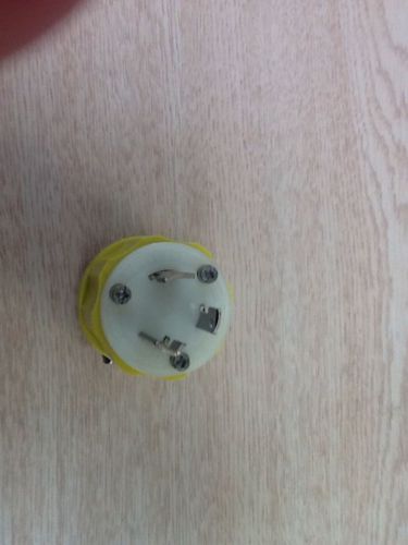 Leviton Turn and Pull Plug